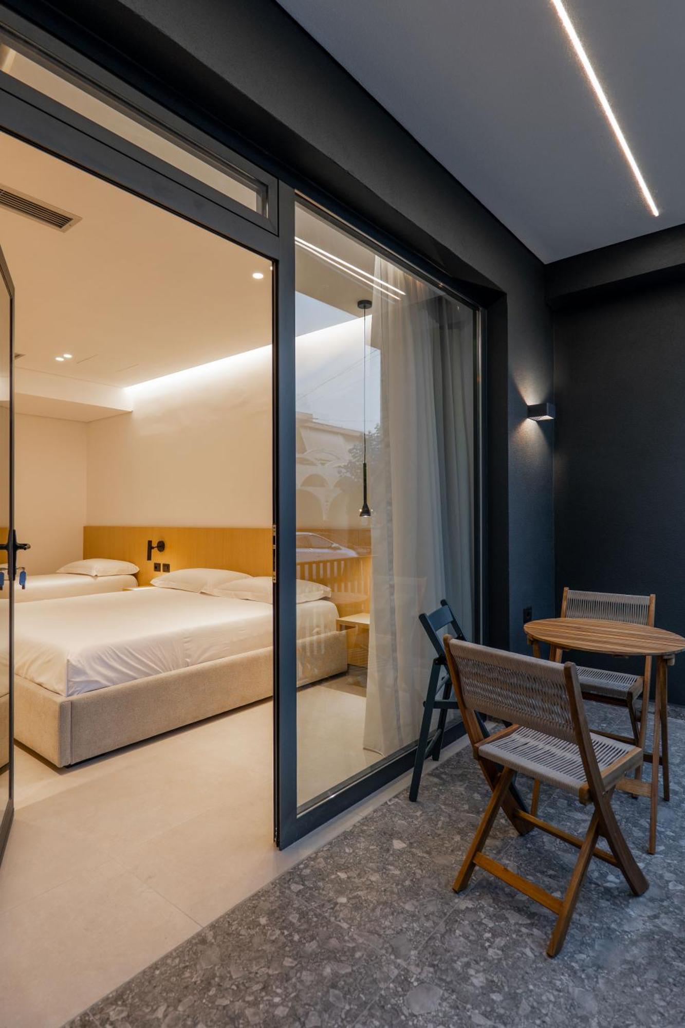Austin Boutique Hotel Саранда Екстер'єр фото