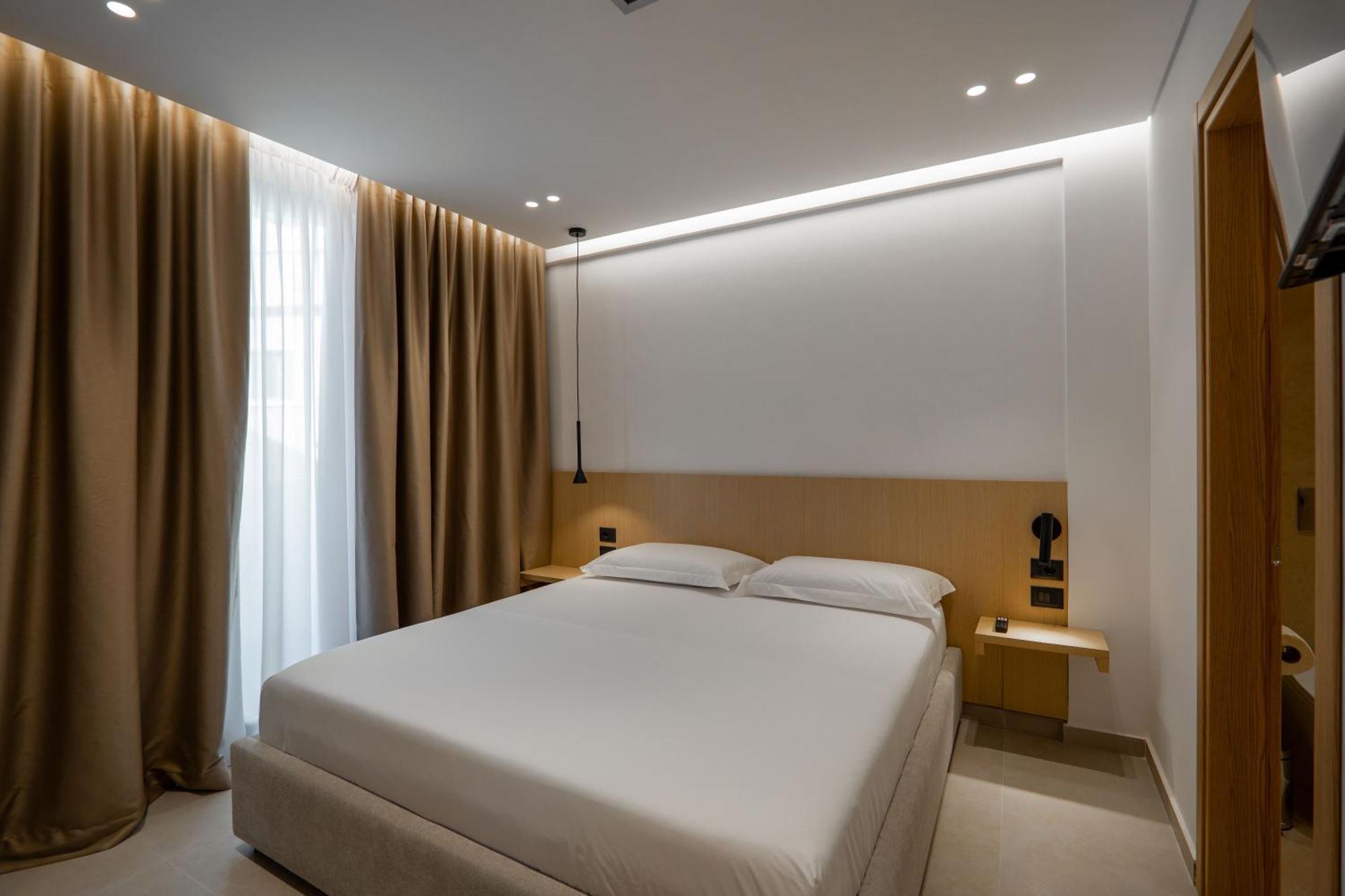 Austin Boutique Hotel Саранда Екстер'єр фото