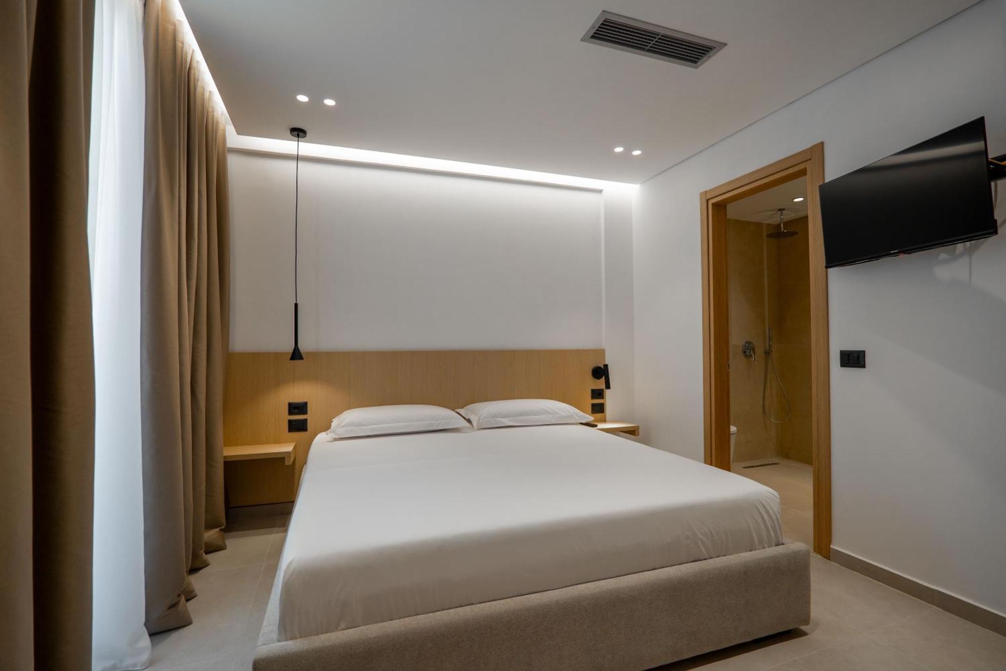 Austin Boutique Hotel Саранда Екстер'єр фото